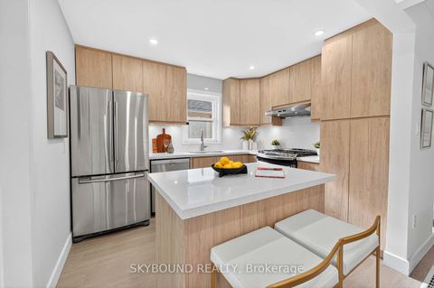 Photo 14 at 46 Rothsay Avenue, Queensway, Toronto
