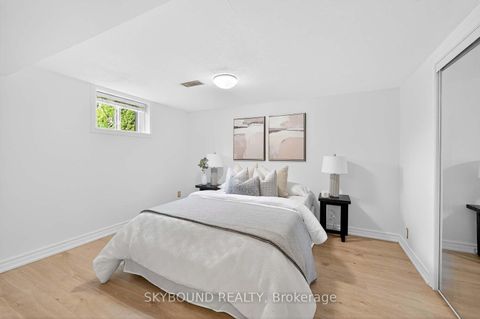 Photo 29 at 46 Rothsay Avenue, Queensway, Toronto