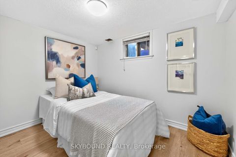 Photo 31 at 46 Rothsay Avenue, Queensway, Toronto