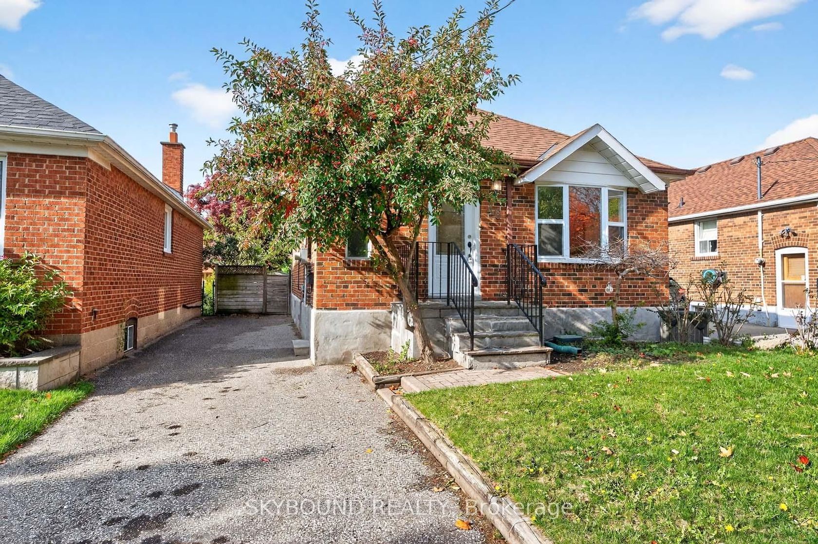 Photo 1 at 46 Rothsay Avenue, Queensway, Toronto Photo 1 at 46 Rothsay Avenue, Queensway, Toronto