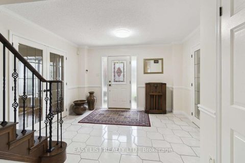 Photo 5 at 31 Bloomfield Trail, Oak Ridges, Richmond Hill Photo 5 at 31 Bloomfield Trail, Oak Ridges, Richmond Hill