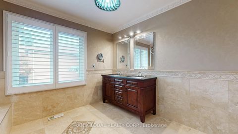 Photo 13 at 458 Beverley Glen Boulevard, Beverley Glen, Vaughan