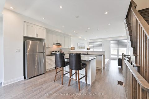 Photo 15 at 190 Moneypenny Place, Beverley Glen, Vaughan