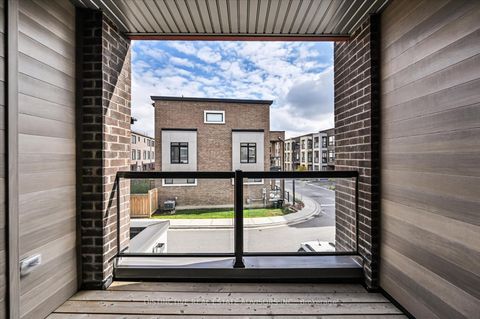 Photo 21 at 190 Moneypenny Place, Beverley Glen, Vaughan