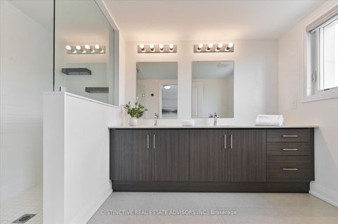 Photo 28 at 190 Moneypenny Place, Beverley Glen, Vaughan