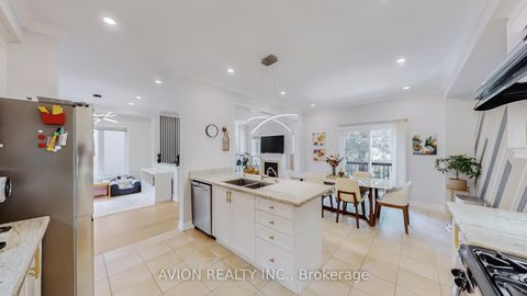 Photo 8 at 35 Old Orchard Crescent, Rouge Woods, Richmond Hill