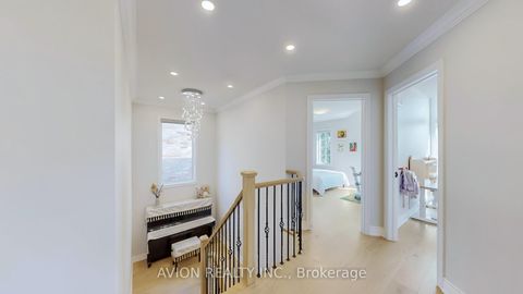 Photo 12 at 35 Old Orchard Crescent, Rouge Woods, Richmond Hill