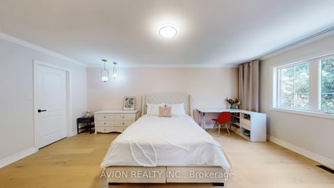 Photo 14 at 35 Old Orchard Crescent, Rouge Woods, Richmond Hill