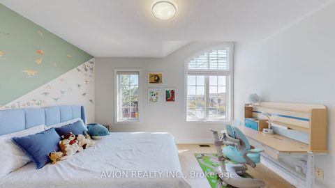 Photo 19 at 35 Old Orchard Crescent, Rouge Woods, Richmond Hill