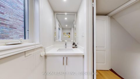 Photo 23 at 35 Old Orchard Crescent, Rouge Woods, Richmond Hill