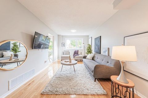 Photo 5 at 21 Brimstone Crescent, Agincourt North, Toronto