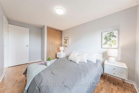 Photo 25 at 21 Brimstone Crescent, Agincourt North, Toronto