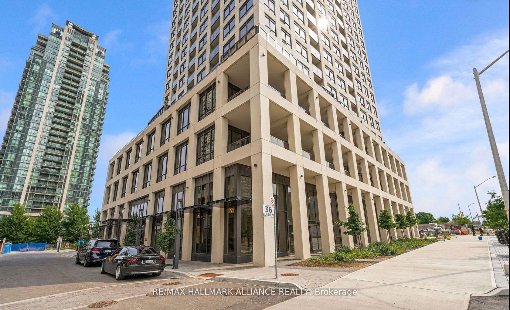 1209 - 36 Elm Drive W, City Centre, Mississauga by Loree Meneguzzi Real Estate 1209 - 36 Elm Drive W, City Centre, Mississauga