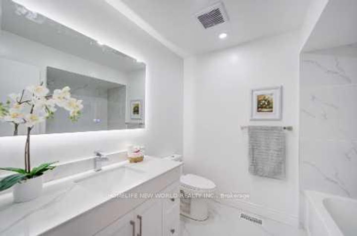 Photo 20 at 86 Tuscarora Drive, Pleasant View, Toronto