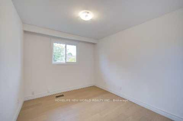 Photo 23 at 86 Tuscarora Drive, Pleasant View, Toronto