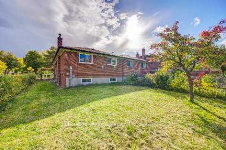 Photo 48 at 86 Tuscarora Drive, Pleasant View, Toronto