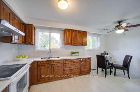 Photo 9 at 86 Tuscarora Drive, Pleasant View, Toronto