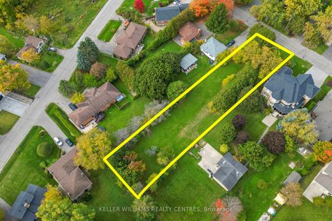 Photo 2 at 39 Maple Grove Avenue, Oak Ridges, Richmond Hill Photo 2 at 39 Maple Grove Avenue, Oak Ridges, Richmond Hill