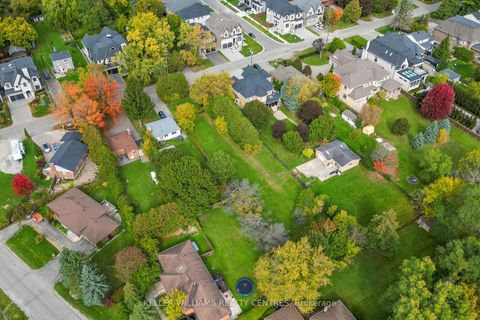 Photo 4 at 39 Maple Grove Avenue, Oak Ridges, Richmond Hill Photo 4 at 39 Maple Grove Avenue, Oak Ridges, Richmond Hill