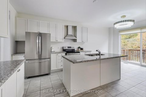 Photo 10 at 216 Butternut Ridge Trail, Aurora Estates, Aurora