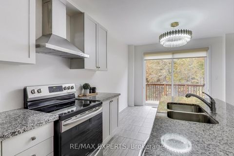 Photo 11 at 216 Butternut Ridge Trail, Aurora Estates, Aurora