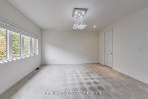 Photo 22 at 216 Butternut Ridge Trail, Aurora Estates, Aurora