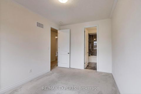 Photo 29 at 216 Butternut Ridge Trail, Aurora Estates, Aurora