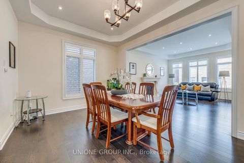 Photo 5 at 3045 Parsonage Crescent, GO Glenorchy, Oakville