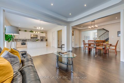 Photo 11 at 3045 Parsonage Crescent, GO Glenorchy, Oakville