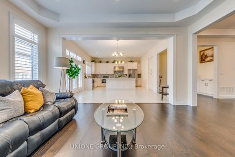 Photo 12 at 3045 Parsonage Crescent, GO Glenorchy, Oakville