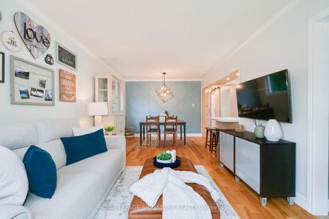 Photo 5 at 31 Castille Avenue, Maryvale, Toronto