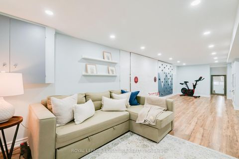 Photo 24 at 31 Castille Avenue, Maryvale, Toronto