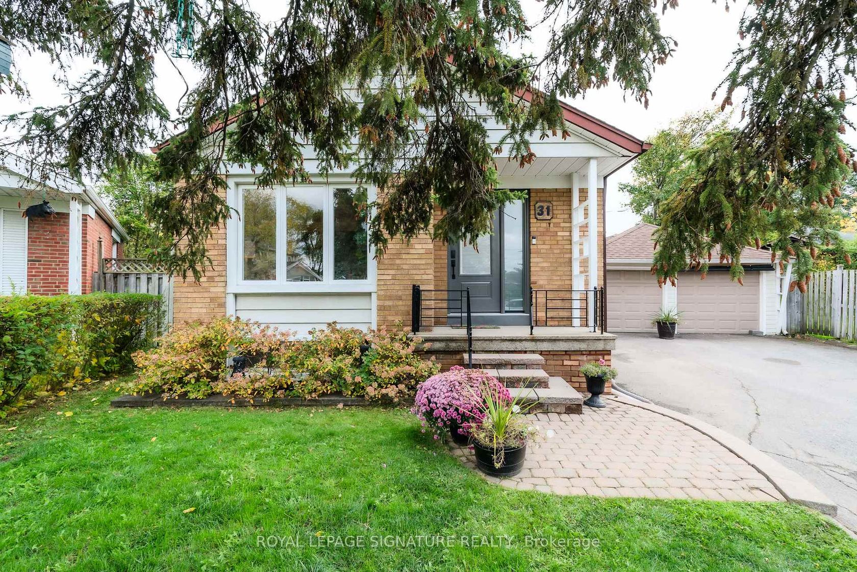 31 Castille Avenue, Maryvale, Toronto 