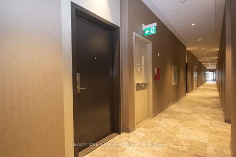 Photo 4 at 308E - 38 Honeycrisp Crescent, Vaughan Corporate Centre, Vaughan