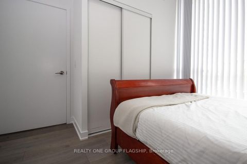 Photo 15 at 308E - 38 Honeycrisp Crescent, Vaughan Corporate Centre, Vaughan