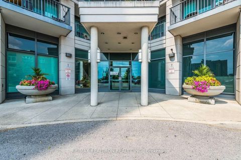 Photo 2 at 505 - 185 Oneida Crescent, Langstaff, Richmond Hill