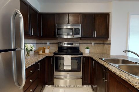 Photo 5 at 505 - 185 Oneida Crescent, Langstaff, Richmond Hill