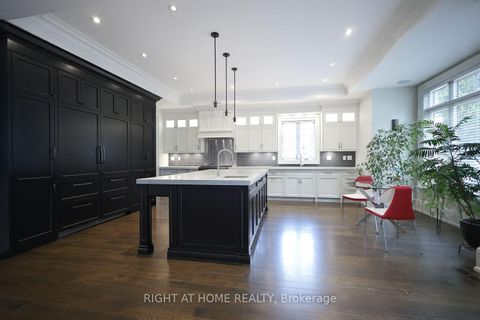 Photo 6 at 2 Finchley Road, Humber Valley, Toronto Photo 6 at 2 Finchley Road, Humber Valley, Toronto