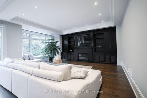 Photo 8 at 2 Finchley Road, Humber Valley, Toronto Photo 8 at 2 Finchley Road, Humber Valley, Toronto