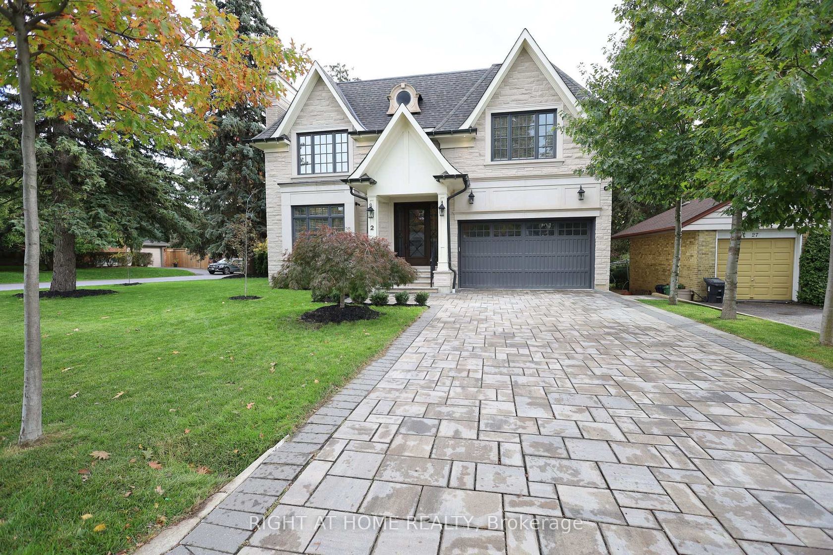 2 Finchley Road, Humber Valley, Toronto photo number 2 2 Finchley Road, Humber Valley, Toronto photo number 2