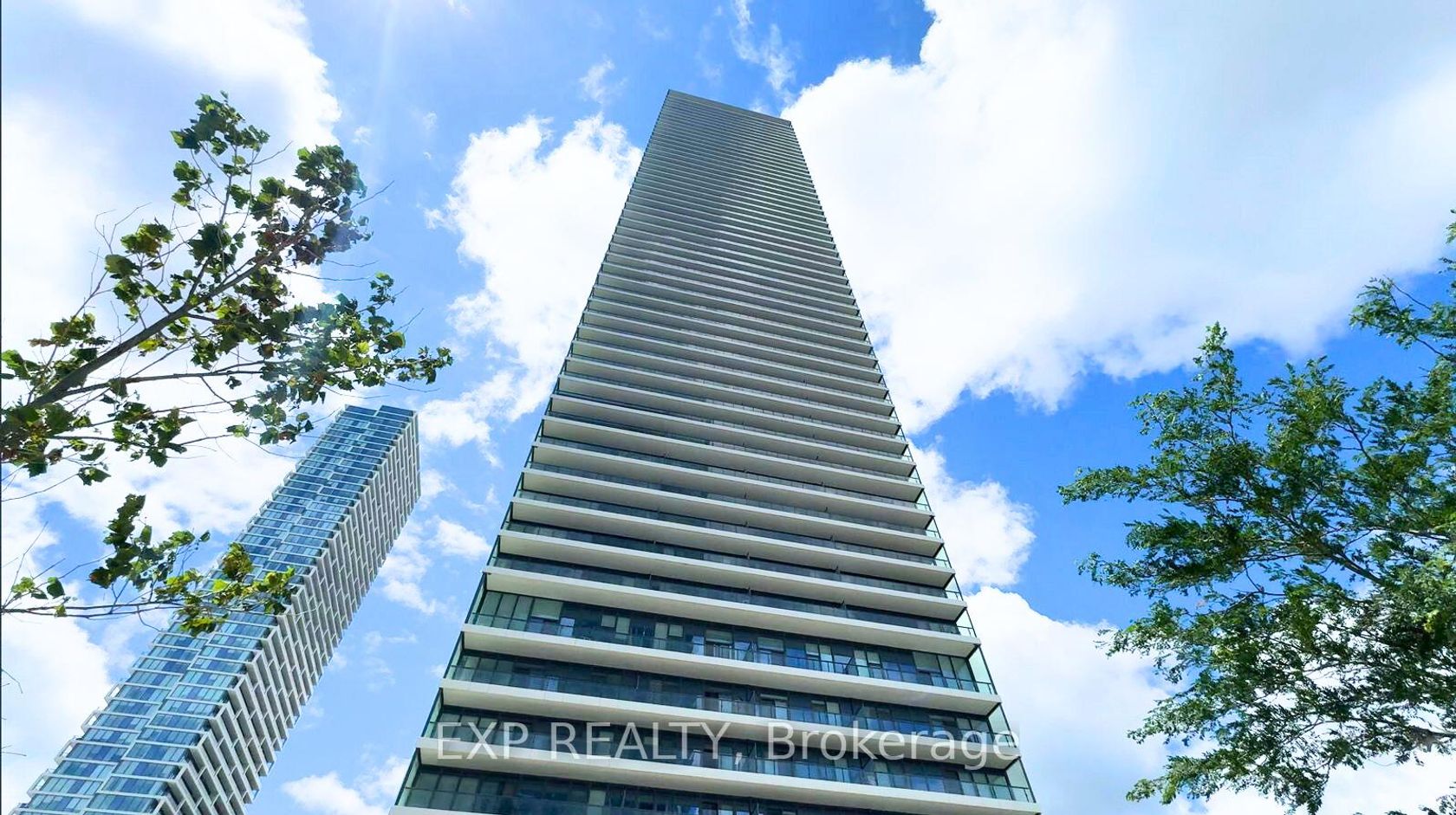 Unit 811 - 950 Portage Parkway, Vaughan Corporate Centre, Vaughan photo number 2