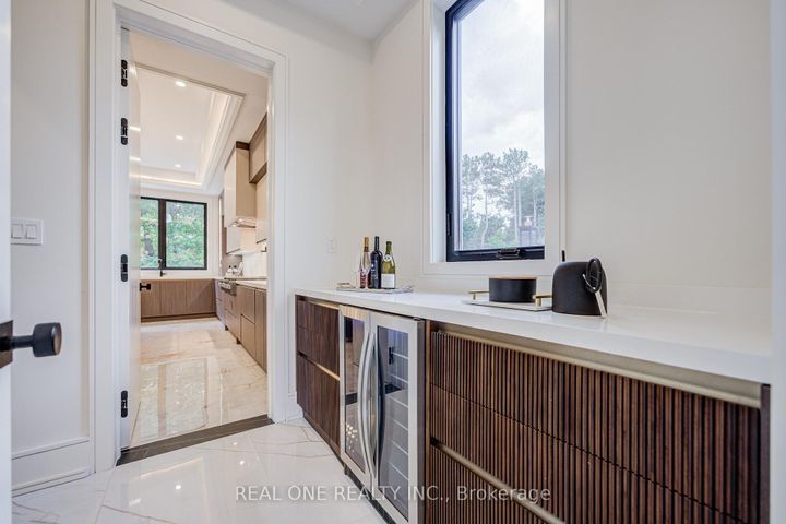 Photo 20 at 58 Sumner Heights Drive, Bayview Village, Toronto