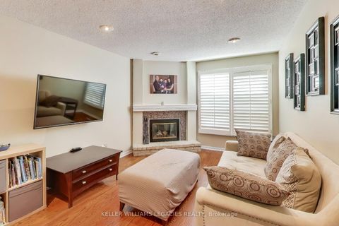 Photo 6 at 53 Millcroft Way, Brownridge, Vaughan Photo 6 at 53 Millcroft Way, Brownridge, Vaughan
