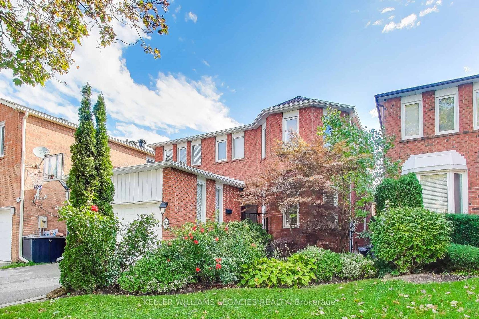 53 Millcroft Way, Brownridge, Vaughan photo 7 53 Millcroft Way, Brownridge, Vaughan photo 7