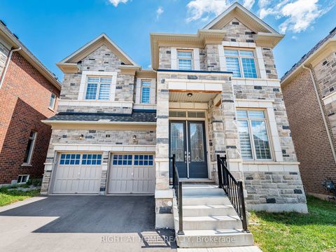 Photo 1 at 16 Charing Cross Gate, GO Glenorchy, Oakville