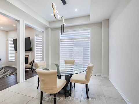 Photo 14 at 16 Charing Cross Gate, GO Glenorchy, Oakville