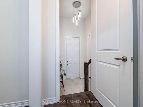 Photo 22 at 16 Charing Cross Gate, GO Glenorchy, Oakville