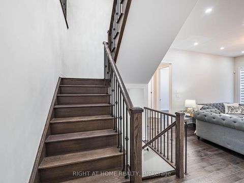 Photo 23 at 16 Charing Cross Gate, GO Glenorchy, Oakville