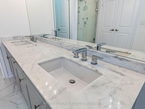 Photo 30 at 16 Charing Cross Gate, GO Glenorchy, Oakville