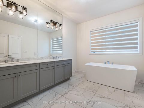 Photo 31 at 16 Charing Cross Gate, GO Glenorchy, Oakville